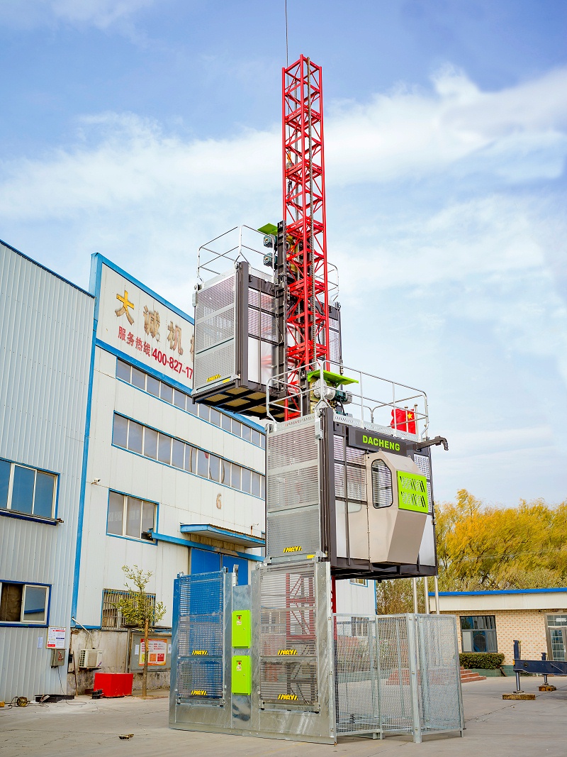 施工電梯 施工電梯