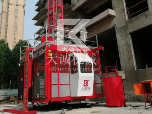 大誠施工電梯入駐建業(yè)集團(tuán)長(zhǎng)垣項(xiàng)目——特區(qū)壹號(hào)